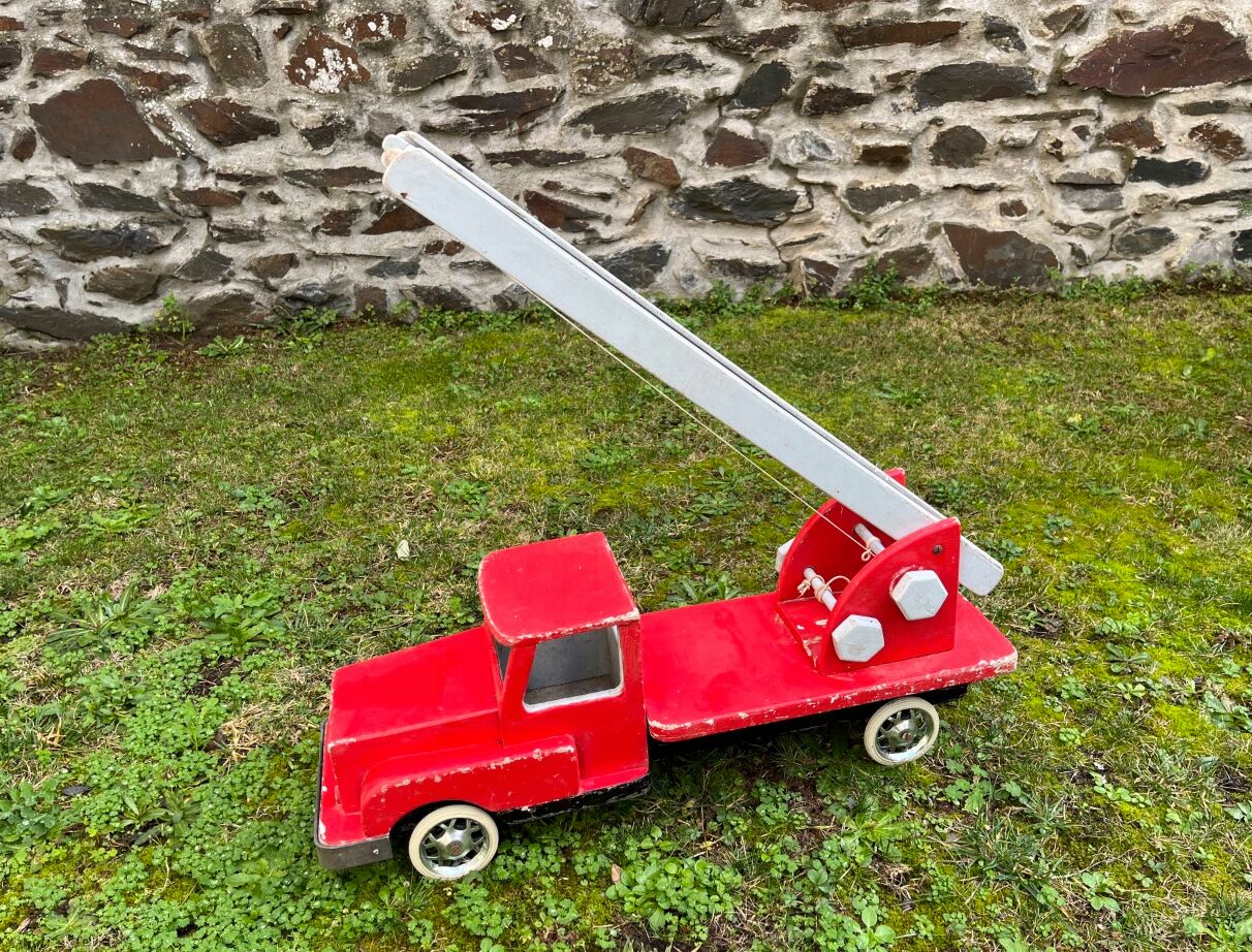 Fire truck with wooden ladder