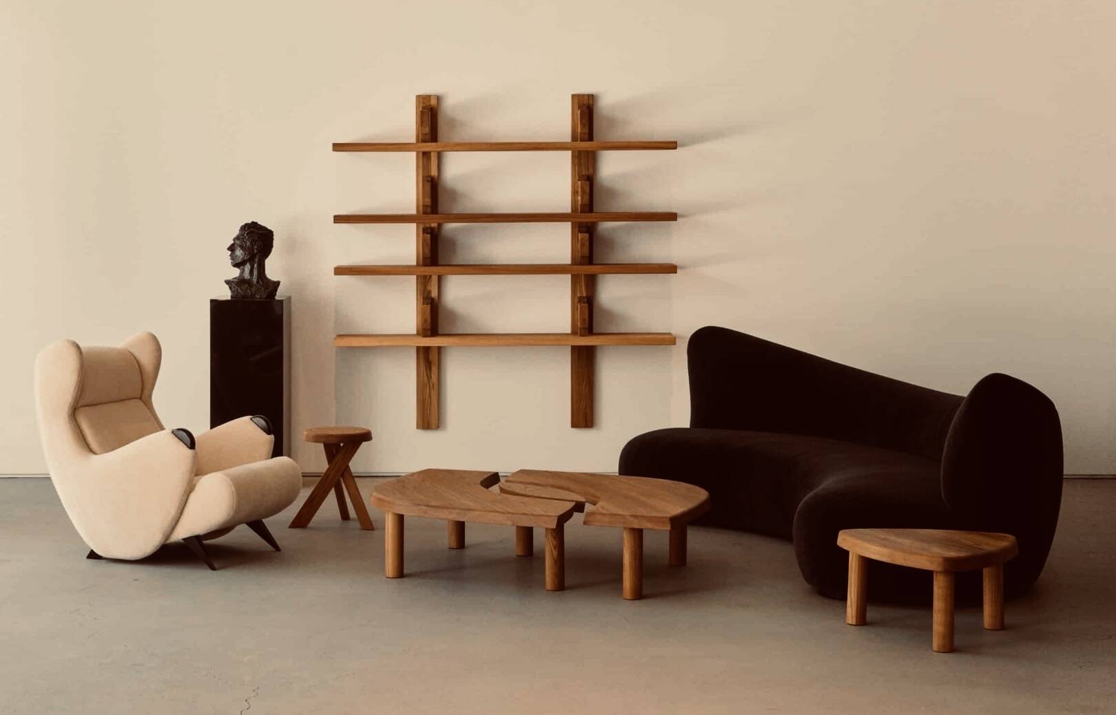 Shelf b17 Pierre Chapo