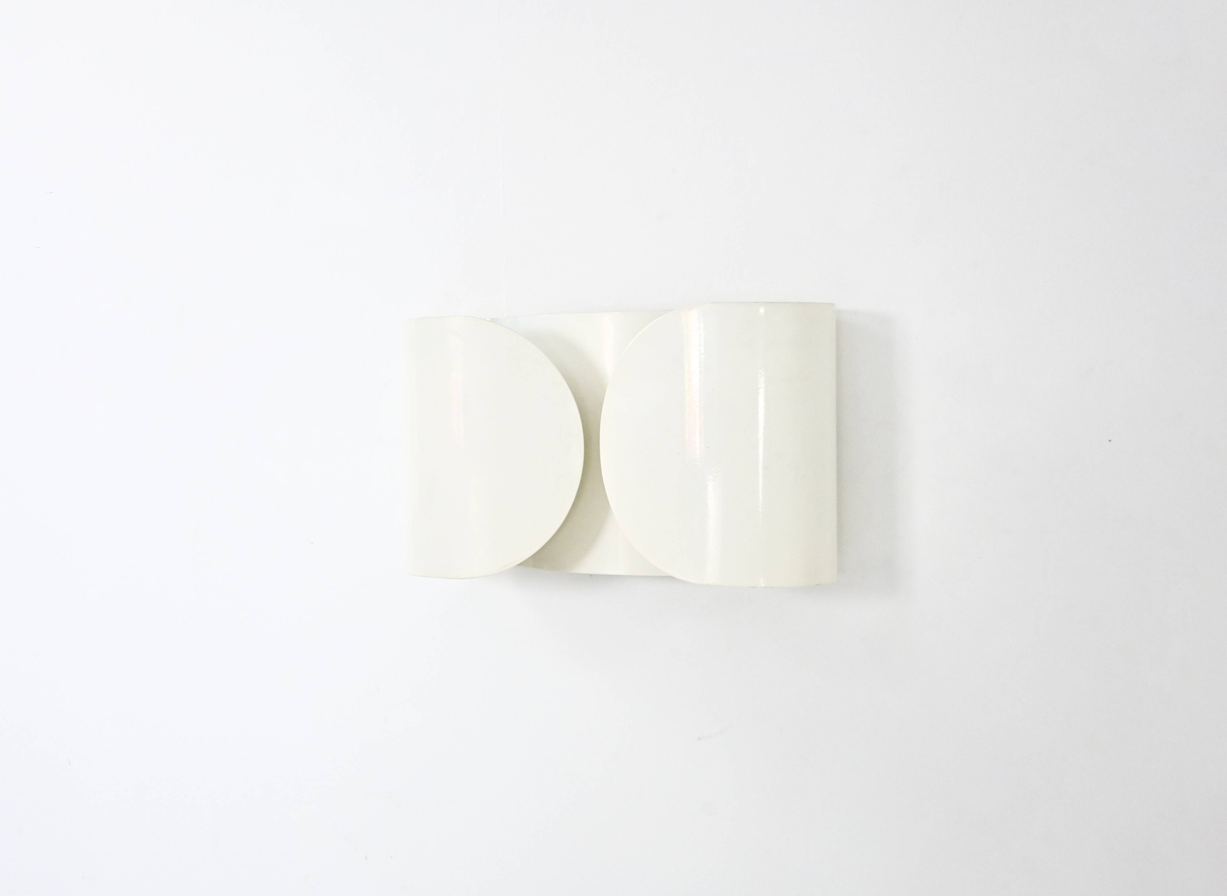 White "Foglio" wall light by Tobia & Afra Scarpa for Flos, 1960s.
