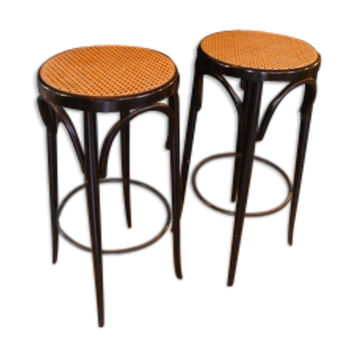Bar stool