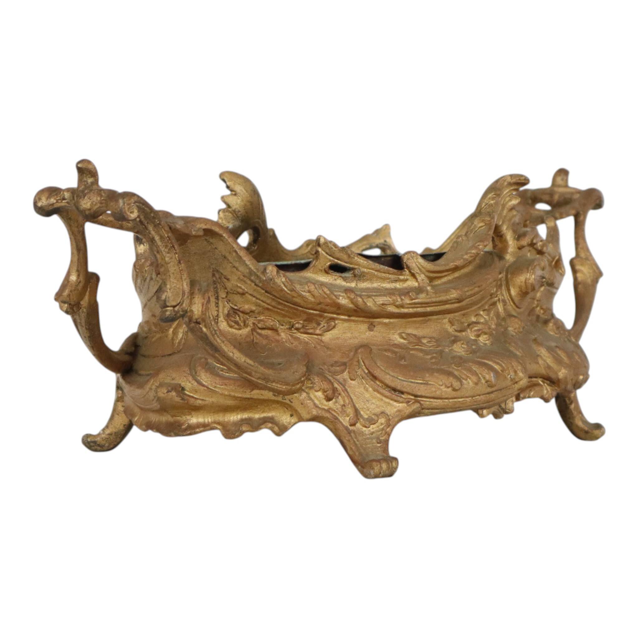 Rococo-style gold-colored jardinière/flower planter, early 20th century.