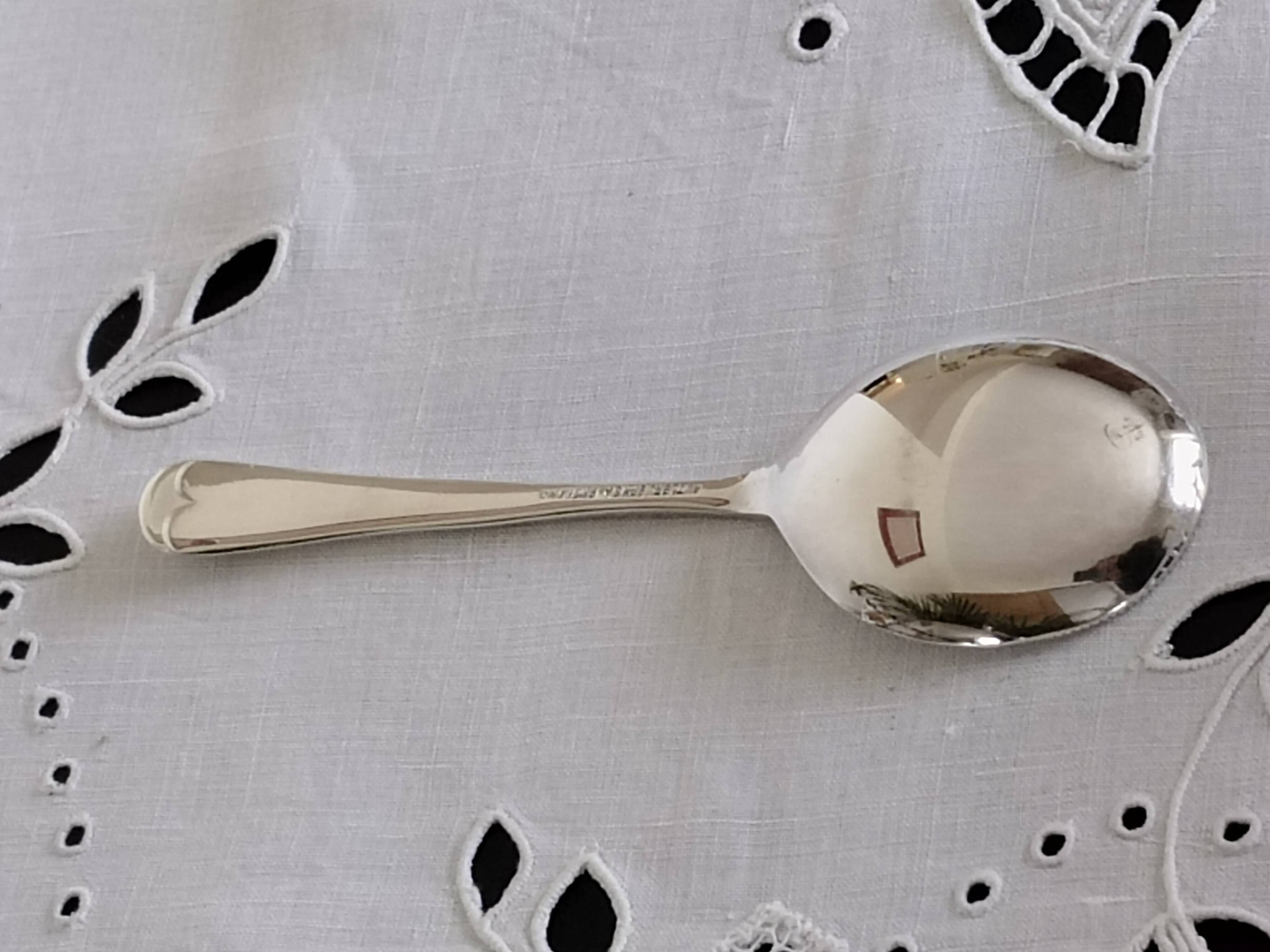 Melon spoons in silver metal, butler epnsa england
