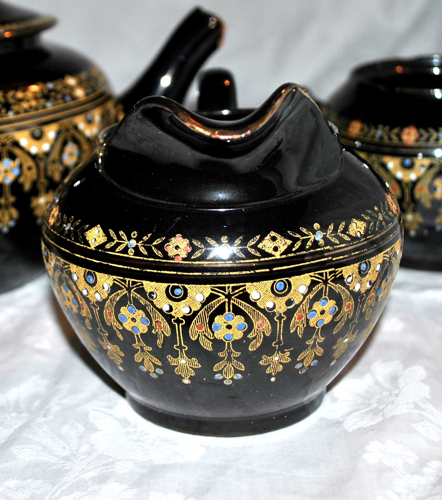 Sarreguemines Rockingham black earthenware teapot 1900