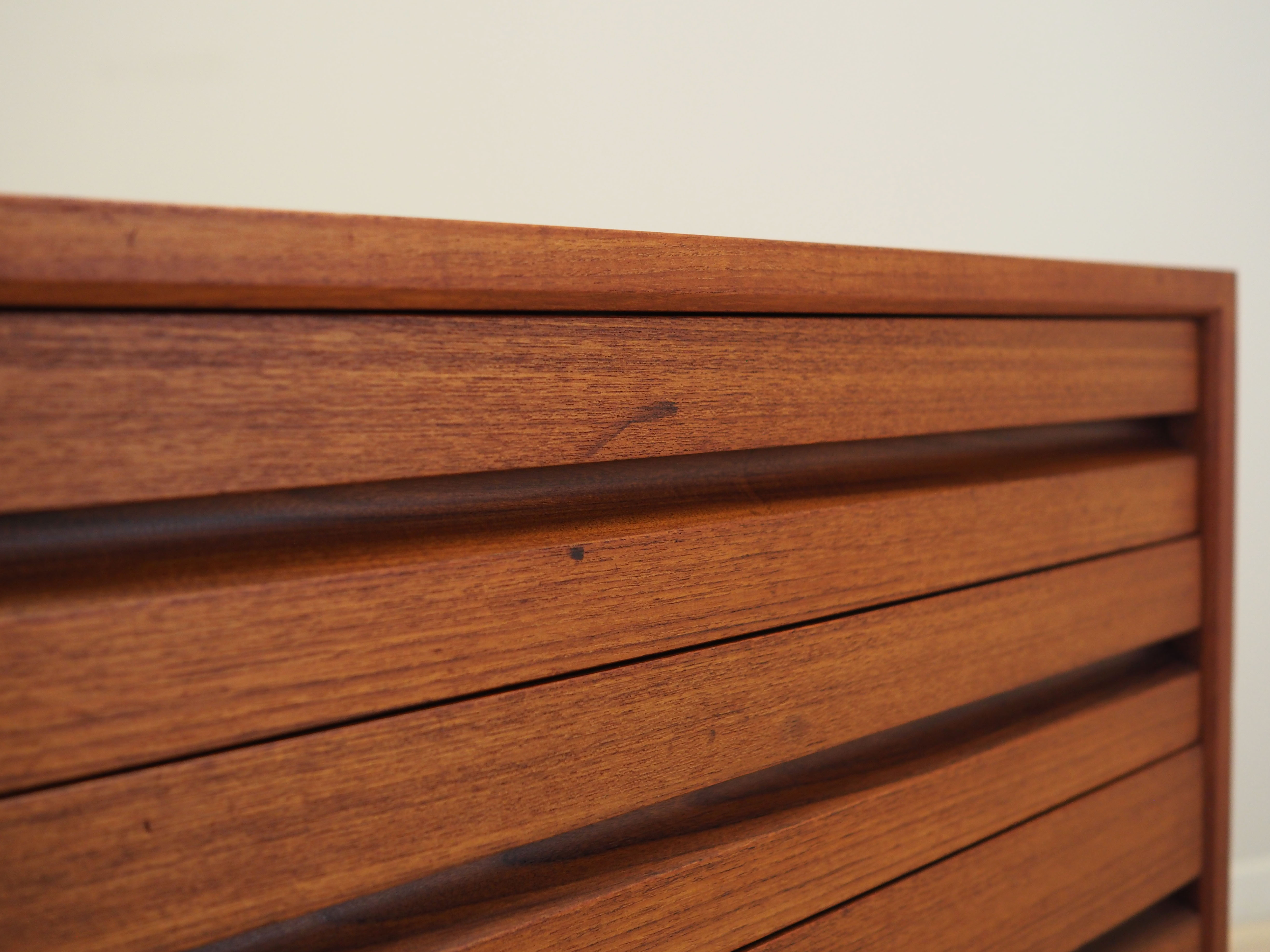 Commode en teck, design danois, années 1970, production: Danemark