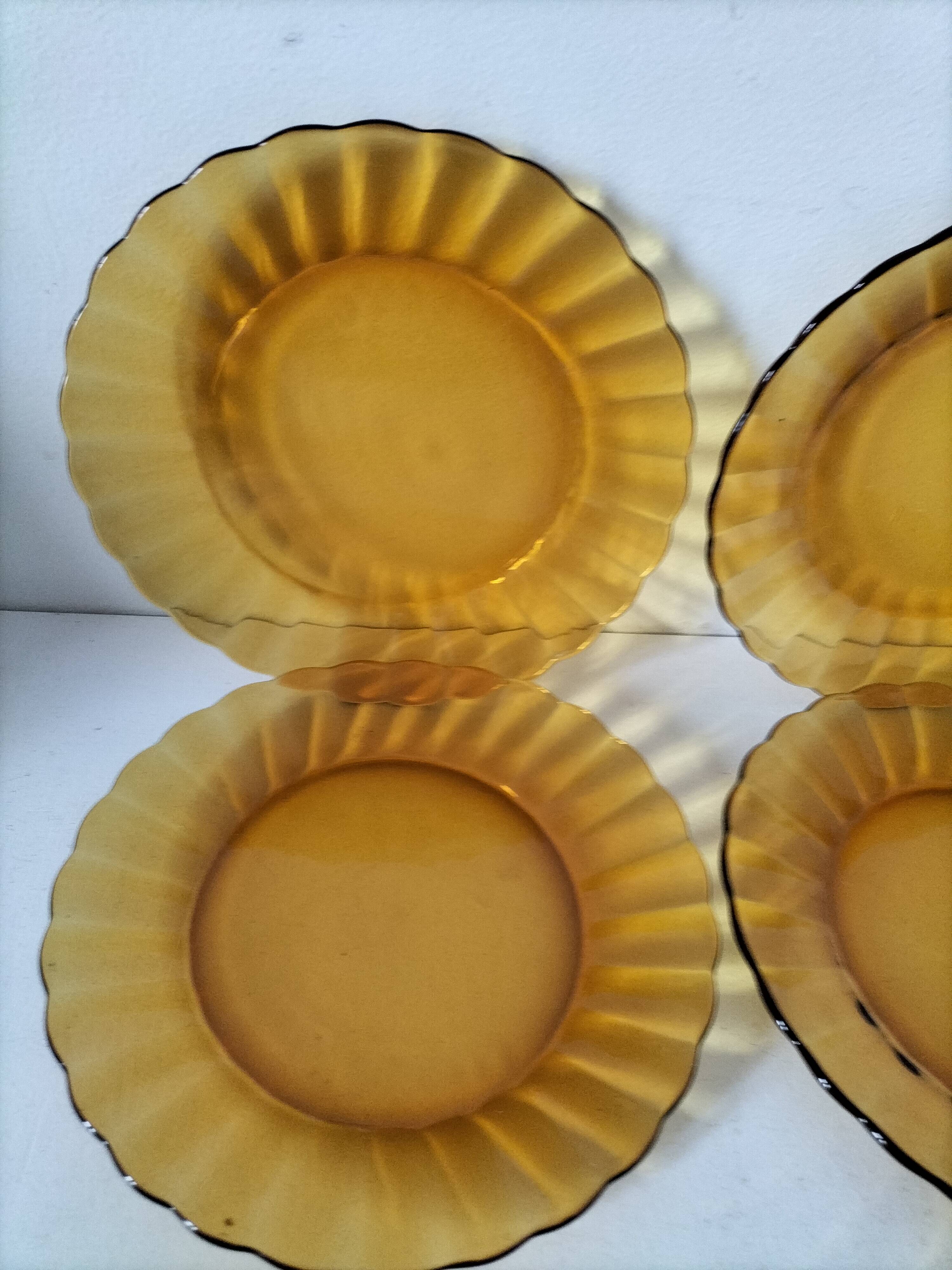 Lot 12 asssiettes fleur DURALEX vintage