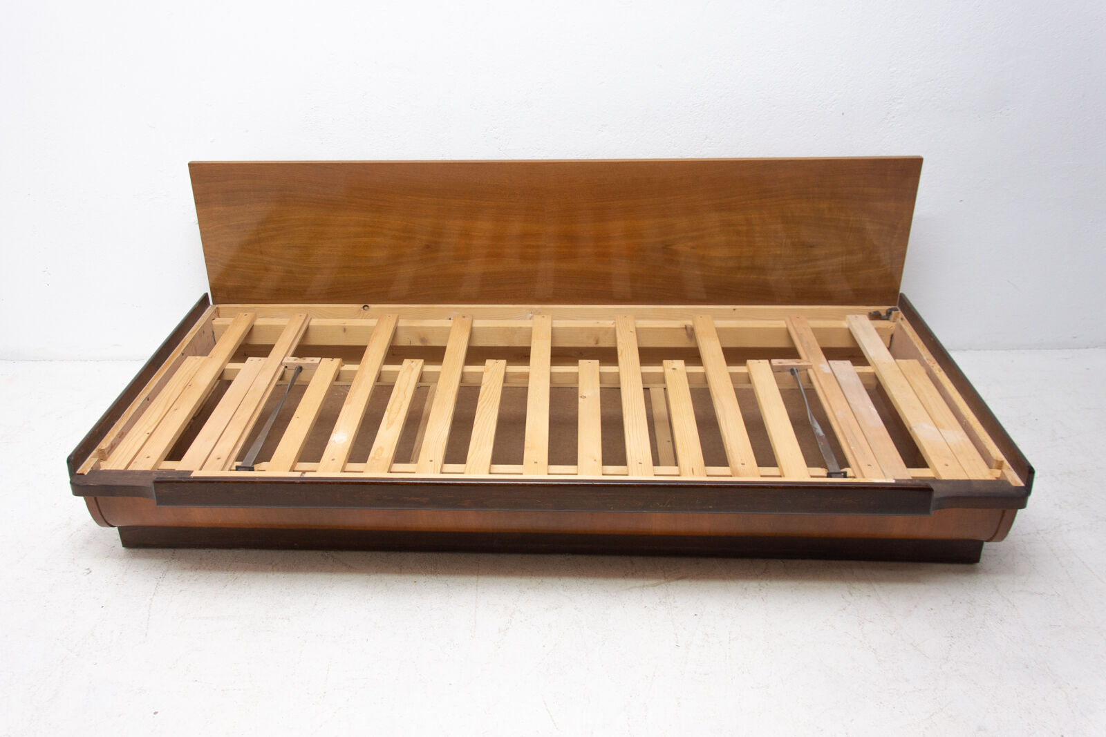 mid century sofabed in walnut by jindrich halabala for up zavody, 1950´s
