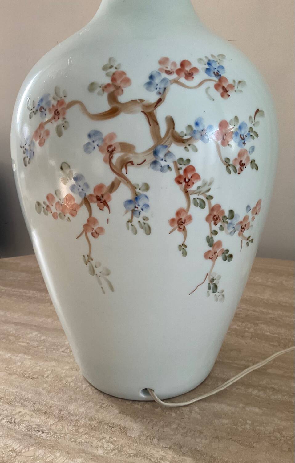 Signed lamp base in enameled porcelain