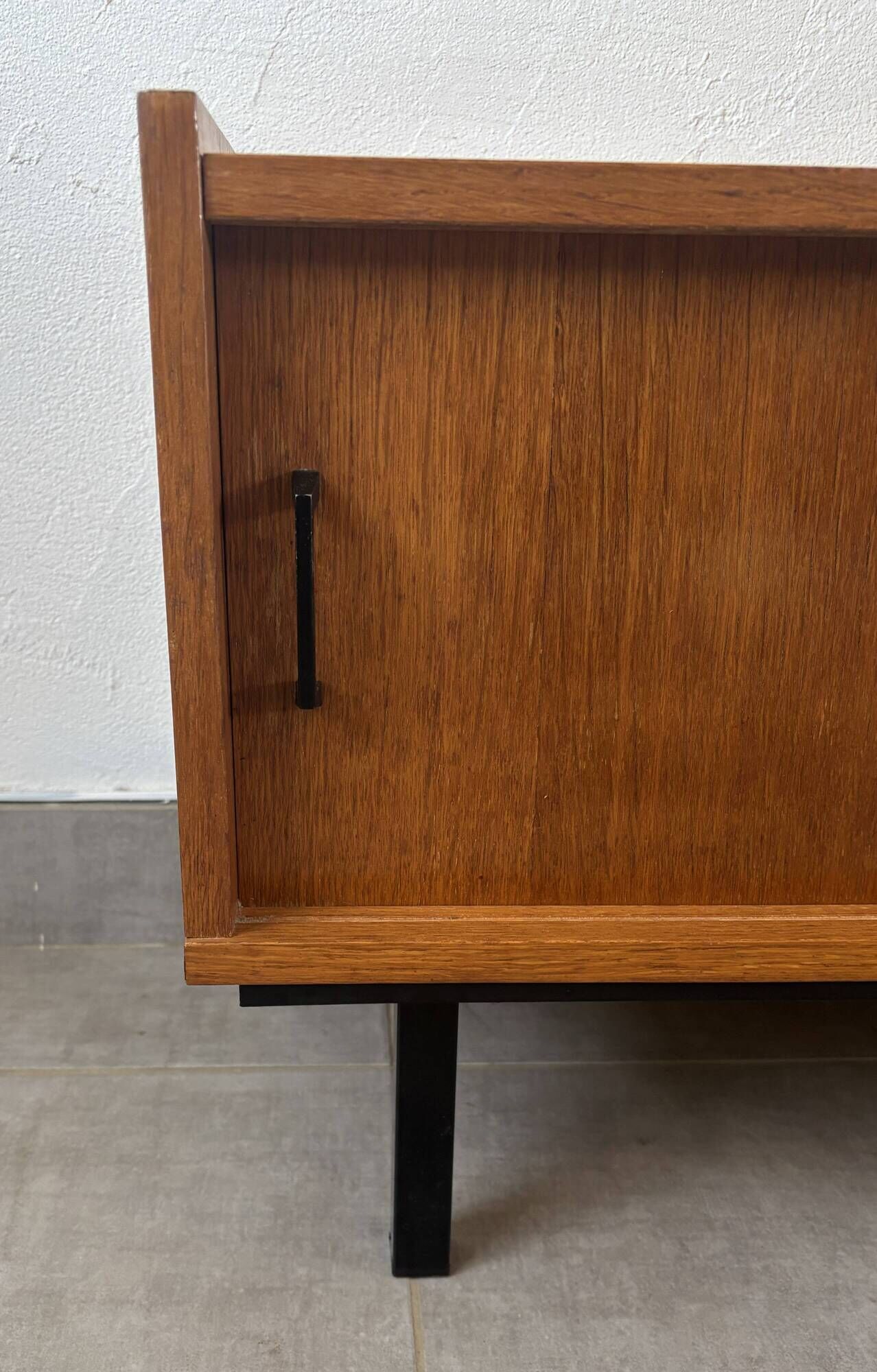 Small vintage oak piece of furniture, 1960s.