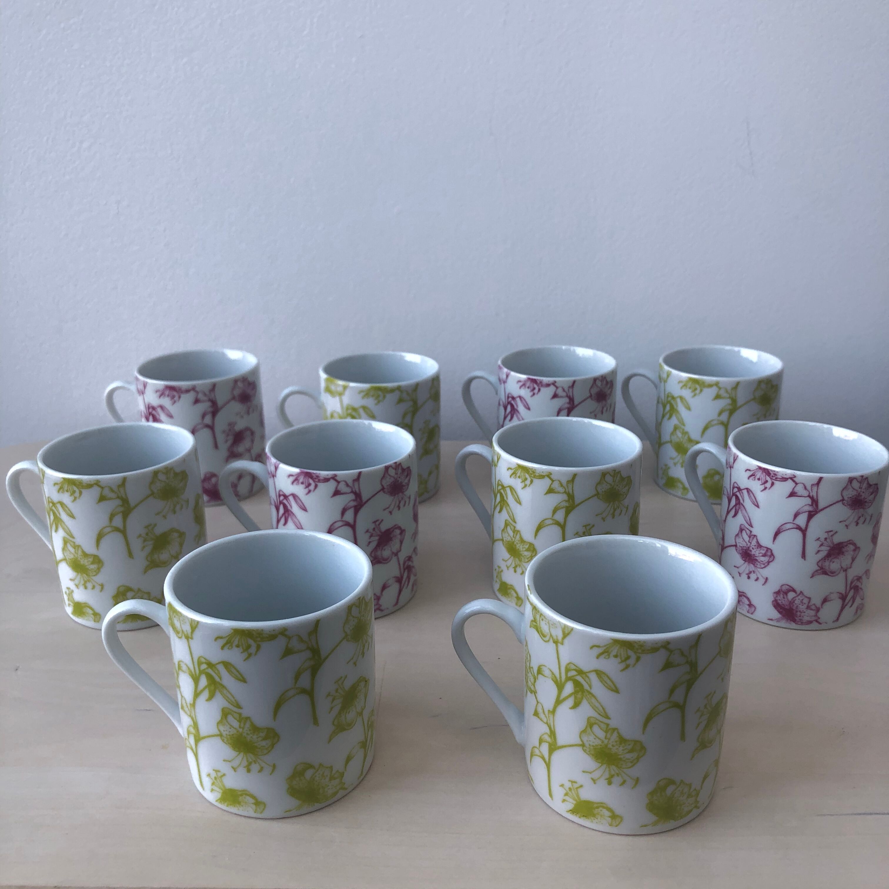 Porcelain coffee cups, green flower patterns