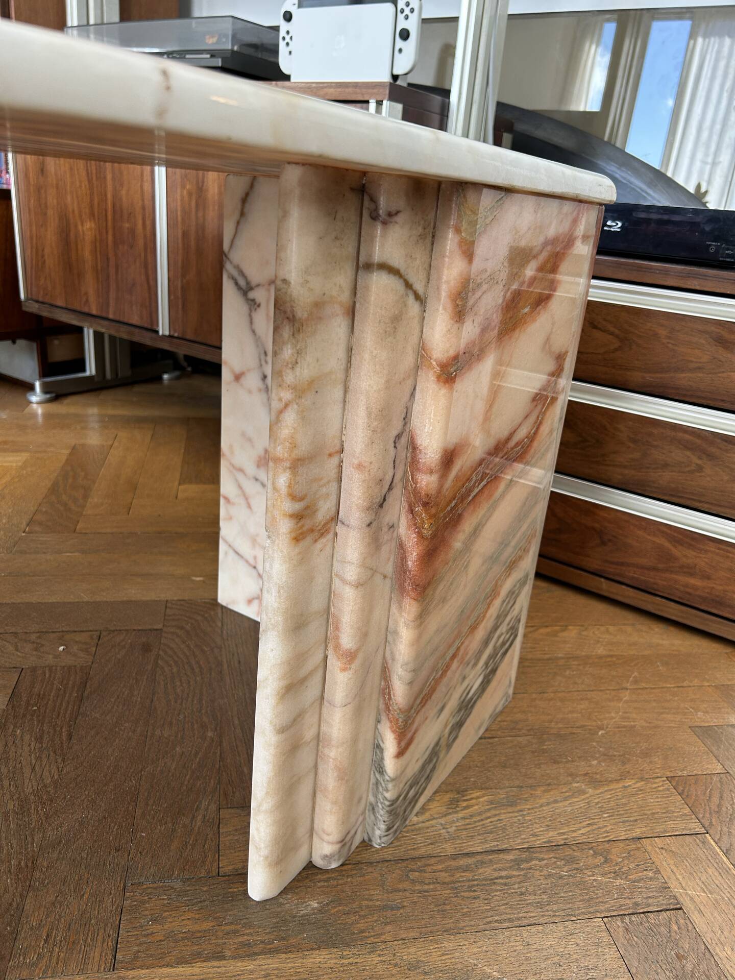 Water droplet marble coffee table design from the 70s.