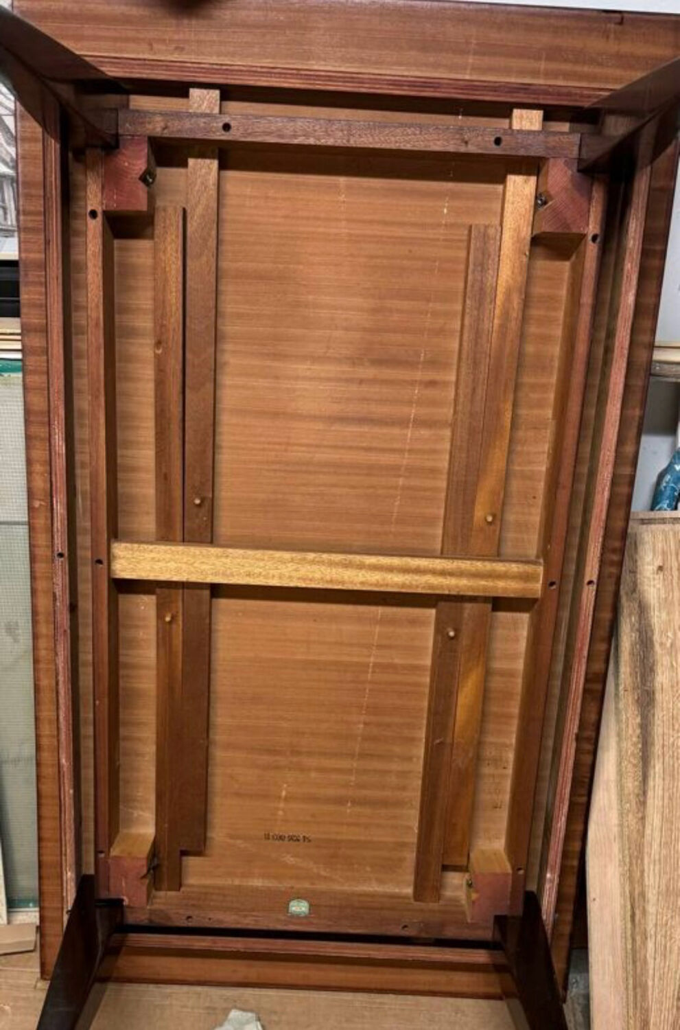 Table vintage extensible estampillée