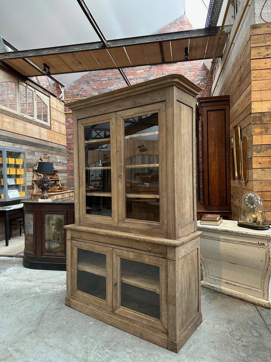 Vitrine de présentation fin XIXème