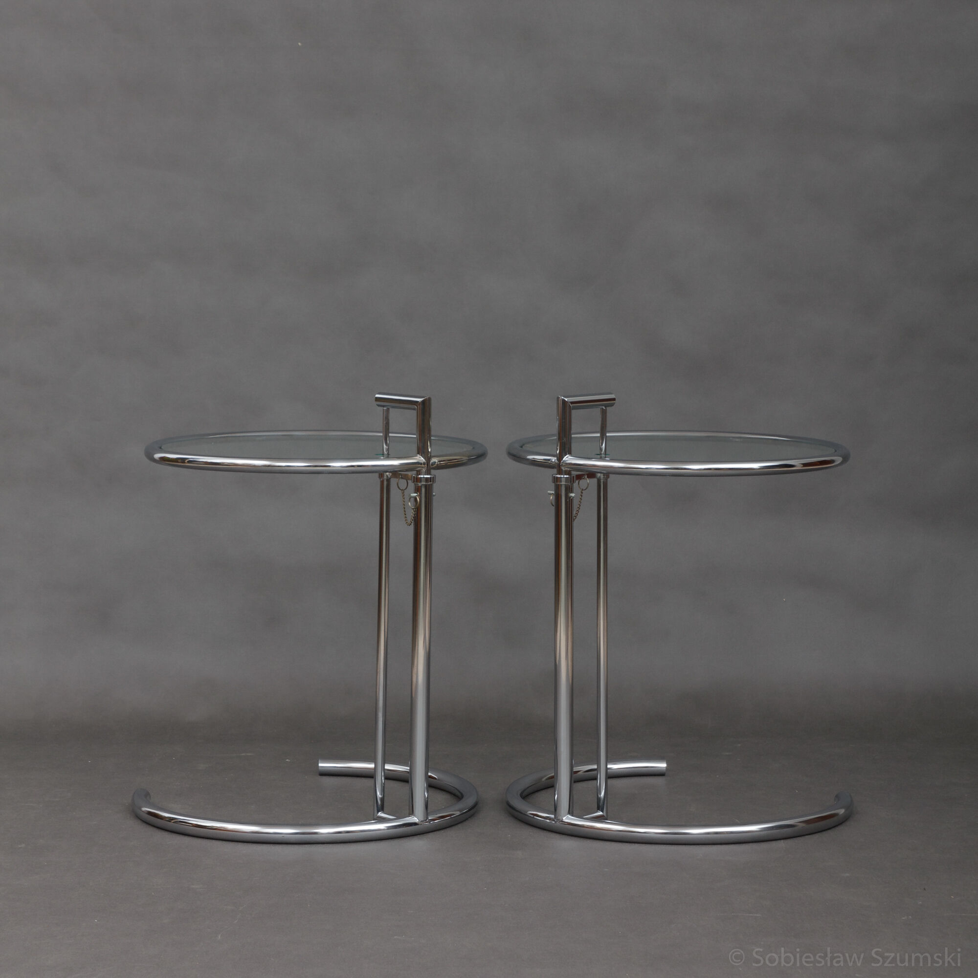 Set of 2 tabes Eileen Gray chrome model 1027