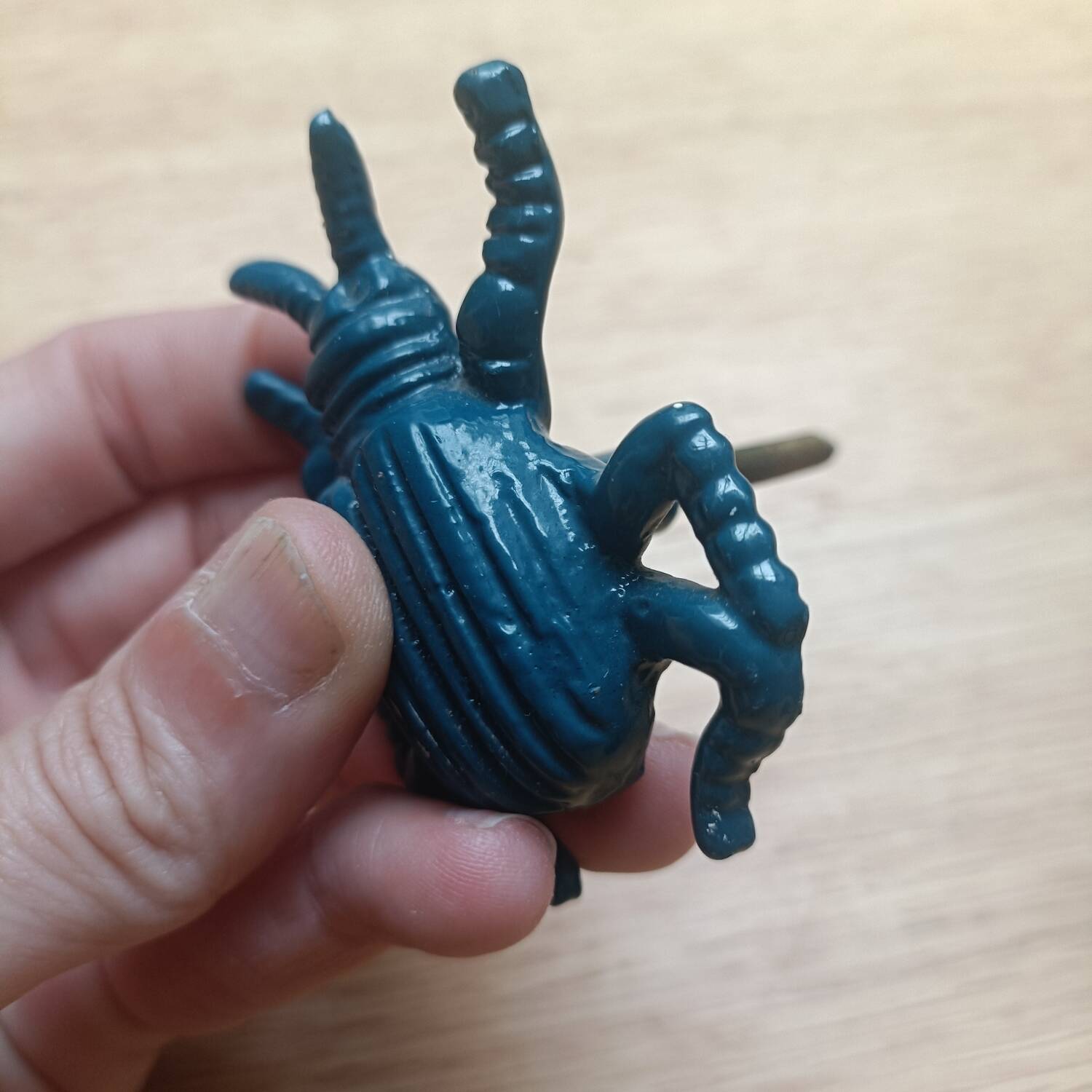 Handles, drawer knobs