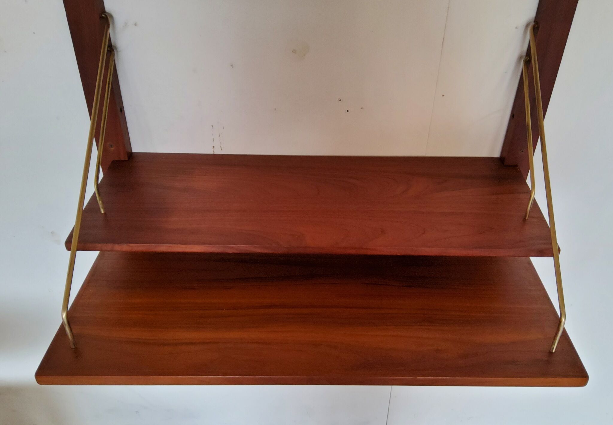 Scandinavian wall shelves