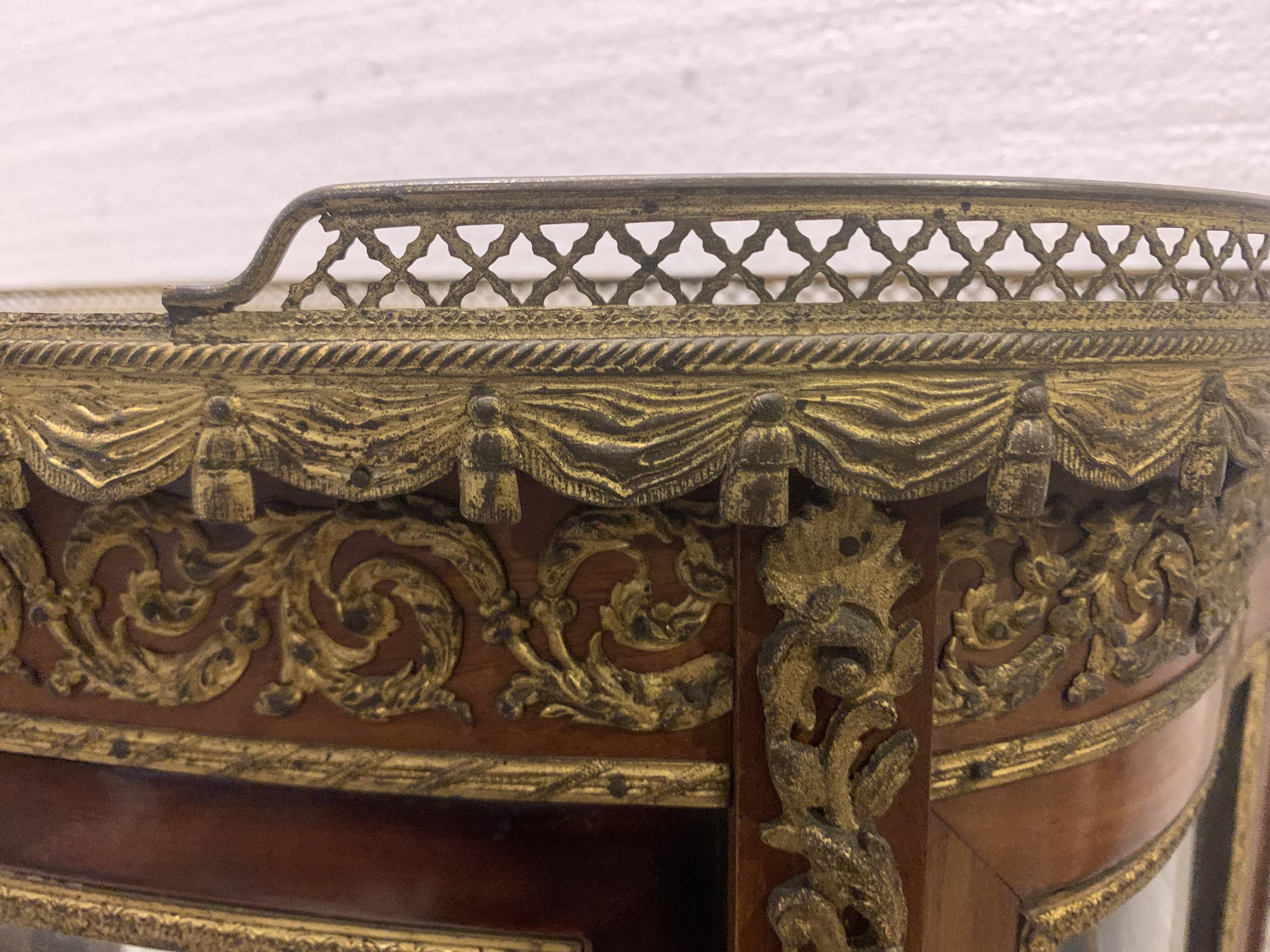 Napoleon III showcase in mahogany and chiseled bronze XX century