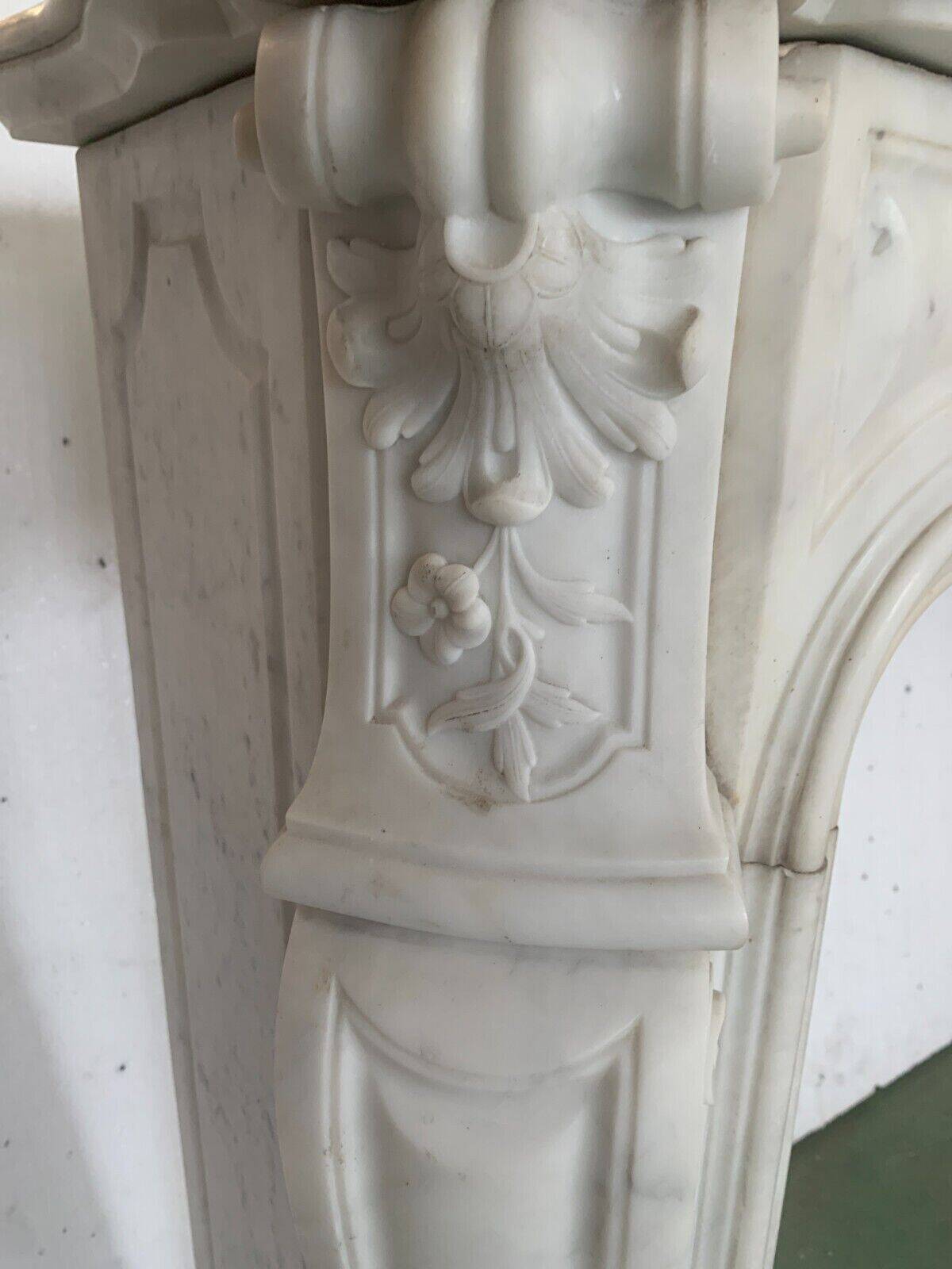 Louis XV style fireplace in white Carrara marble 19th century