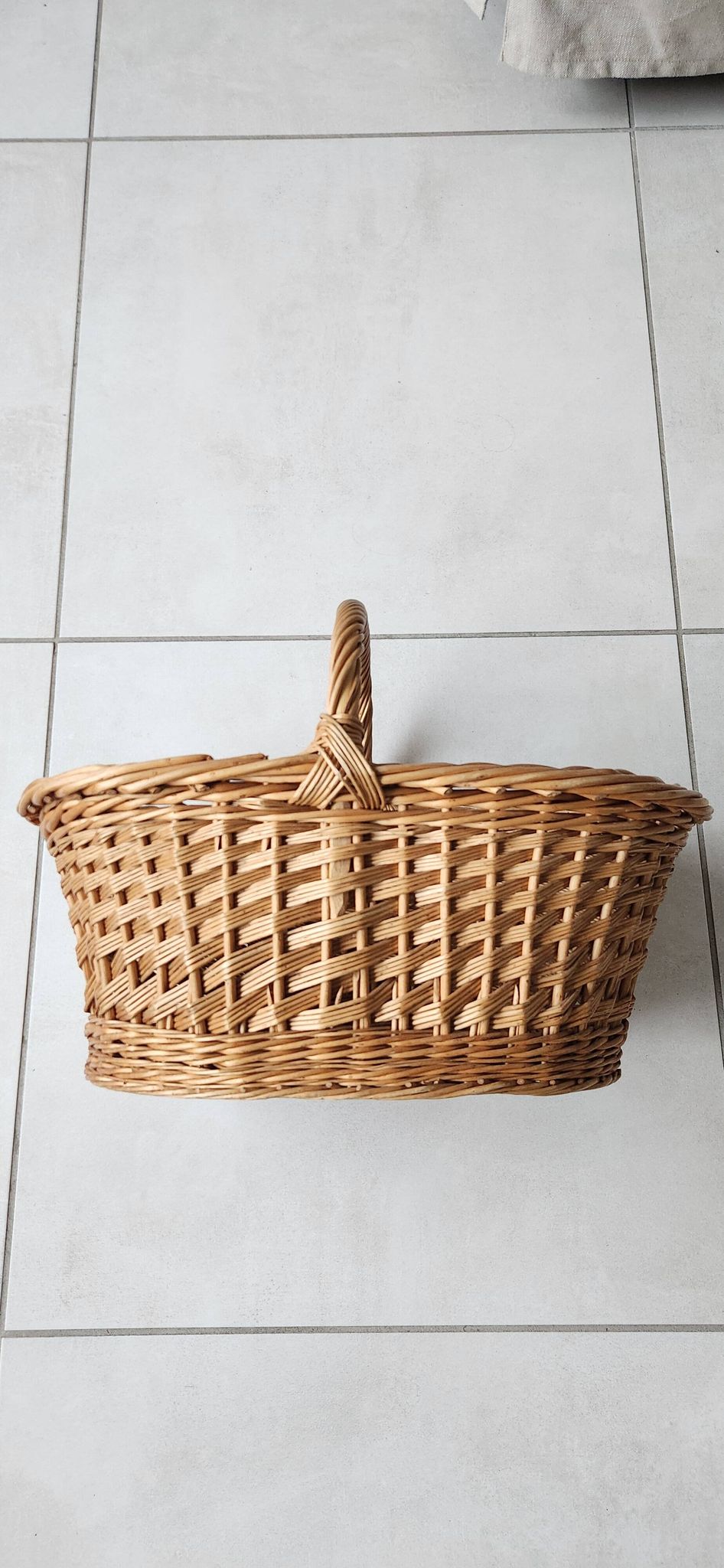 Panier ancien en osier et rotin