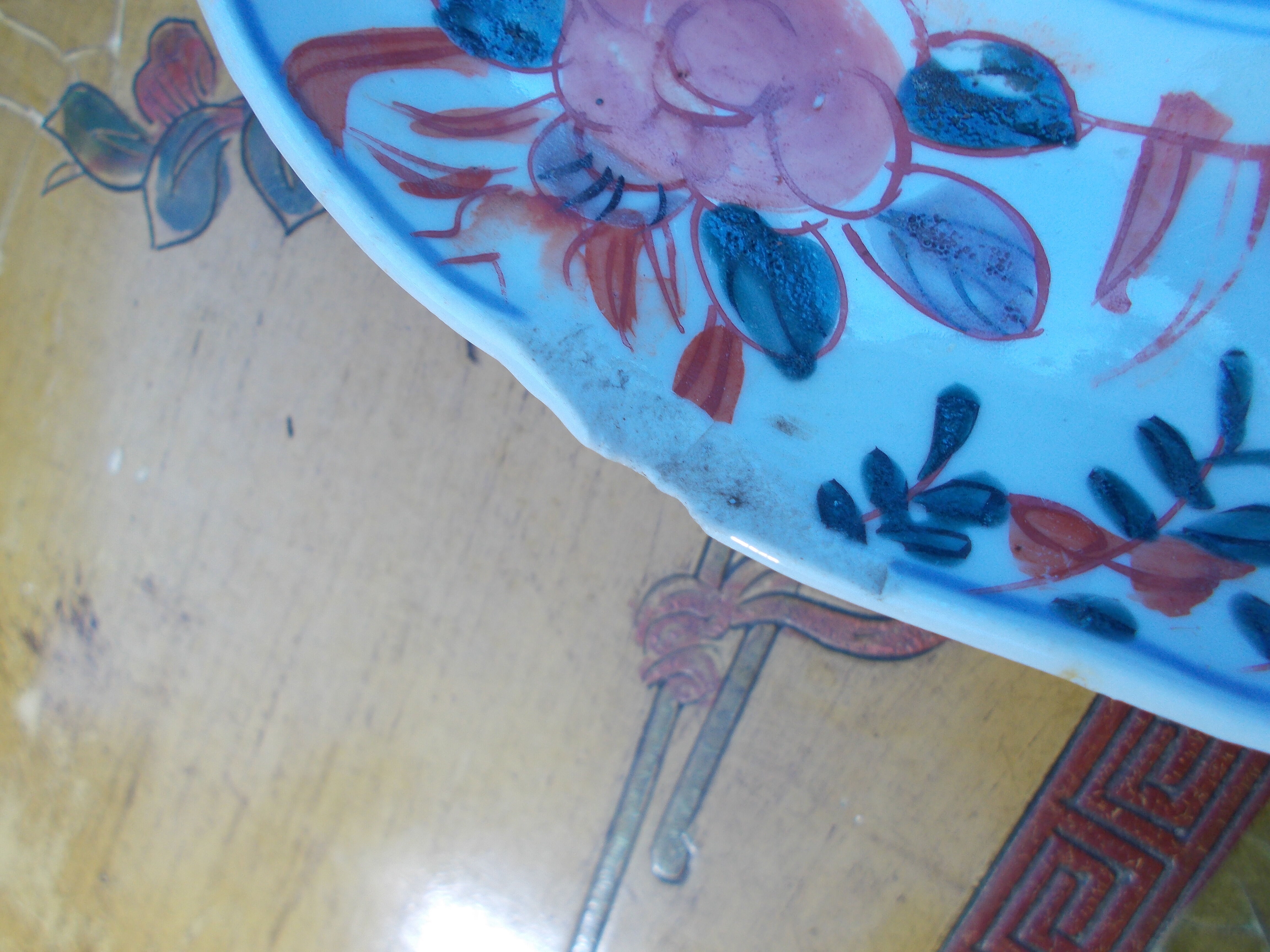 Old porcelain Imari Japan 4 plates