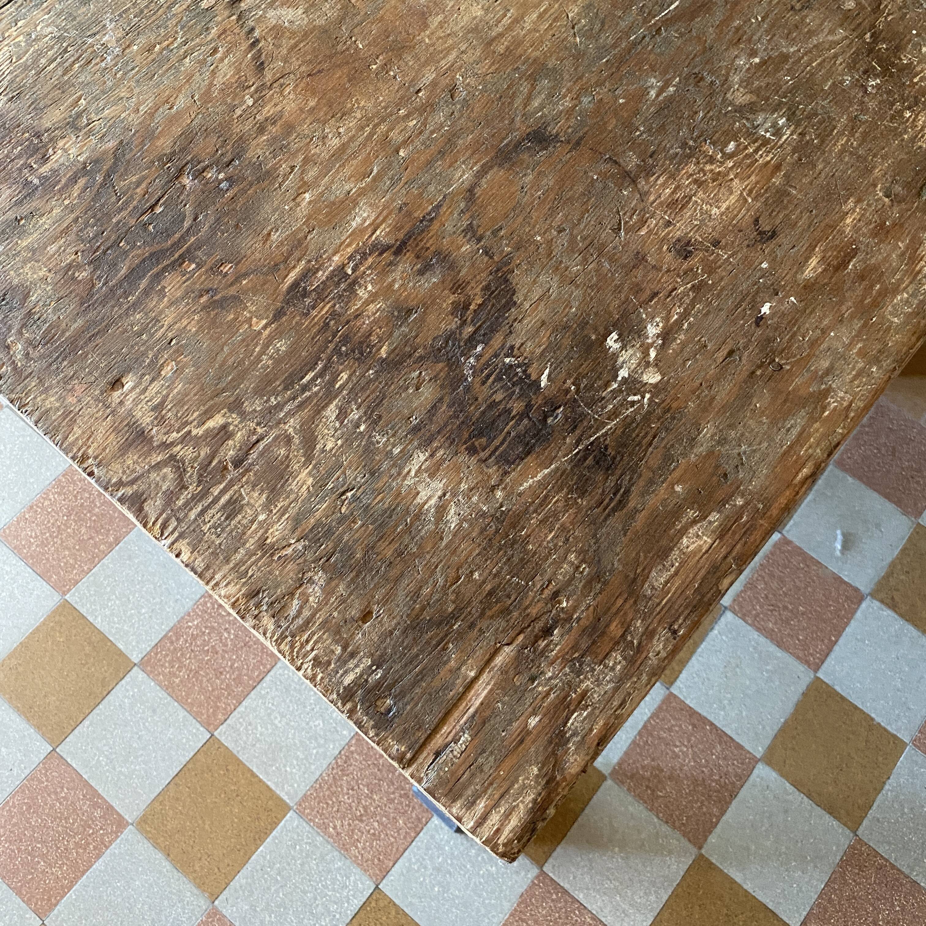 Table with black legs