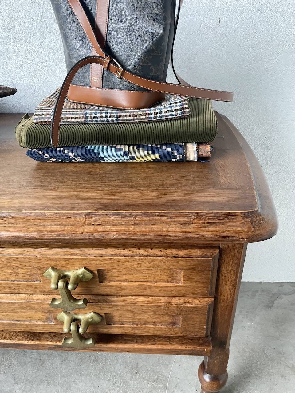 Guillerme and Chambron oak chest of drawers