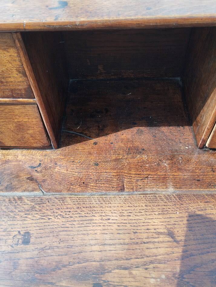 Victorian oak graduated desk – circa 1890-1910.