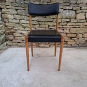 Scandinavian chair in beech and faux leather