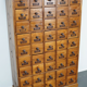 Armoire d'apothicaire Allemande en pin 1930s