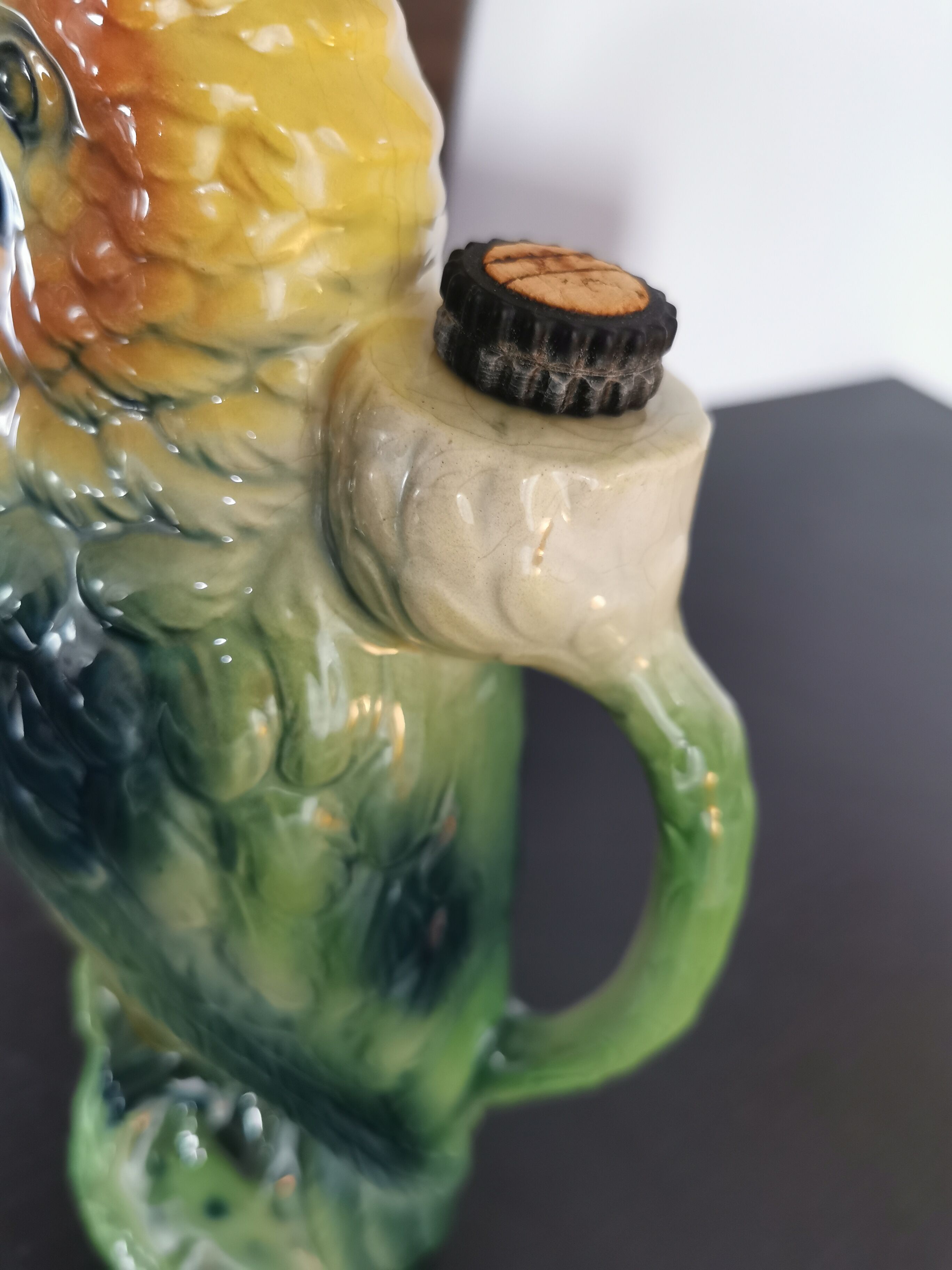 Pitcher in parrot slurry