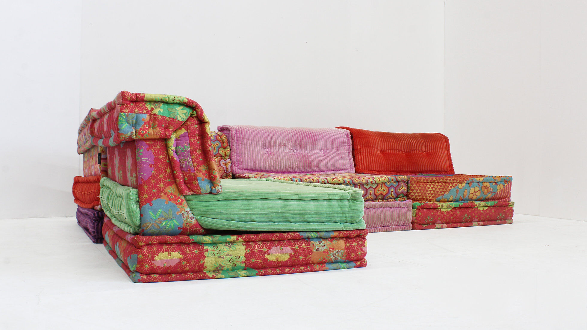 Roche Bobois Mah Jong sofa Kenzo Takada design by Hans Hopfer, set of 12