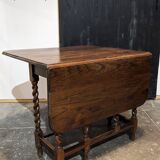 Gate leg table in oak