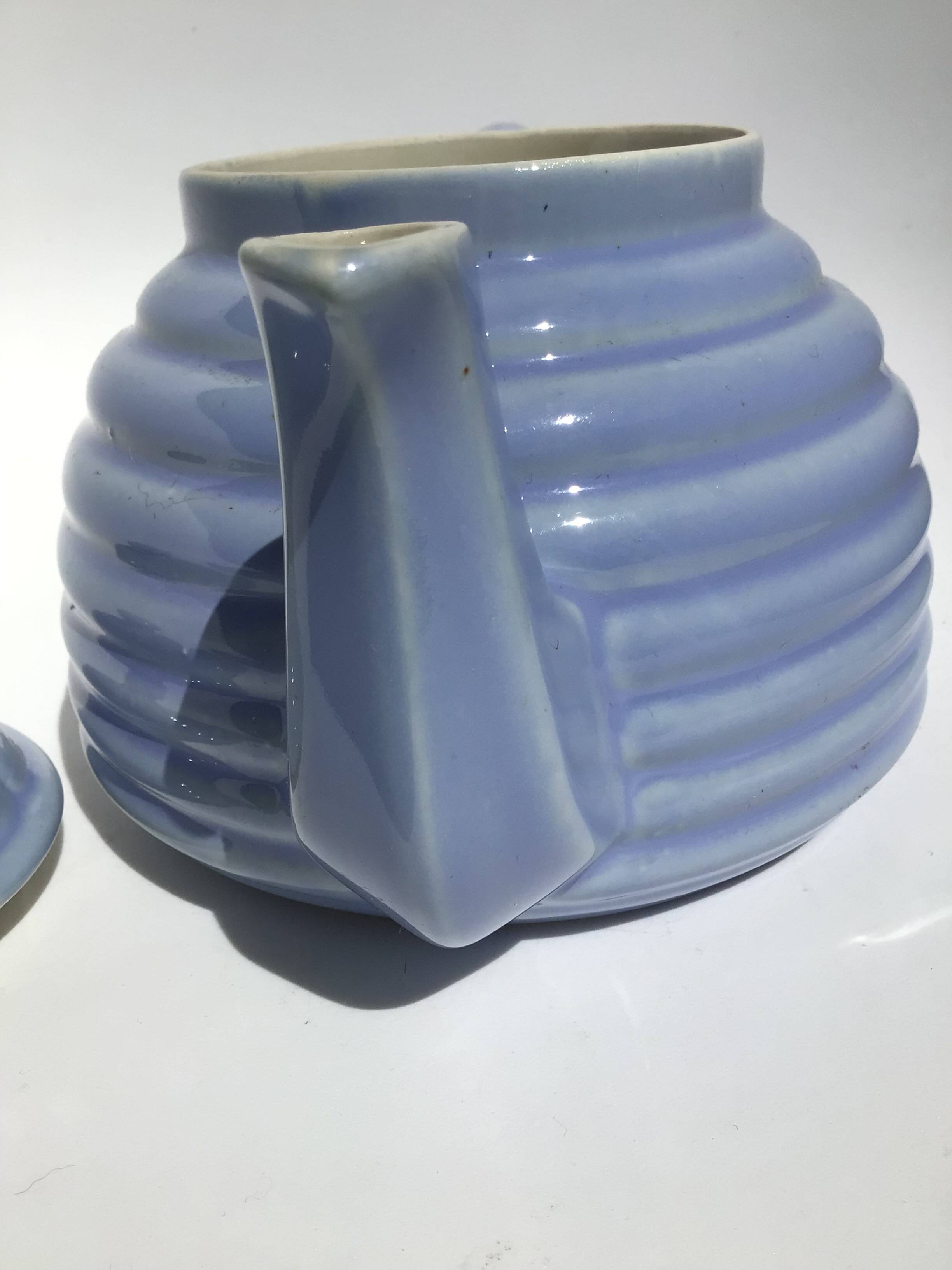 Parma art deco corrugated stoneware teapot 4/6 cups