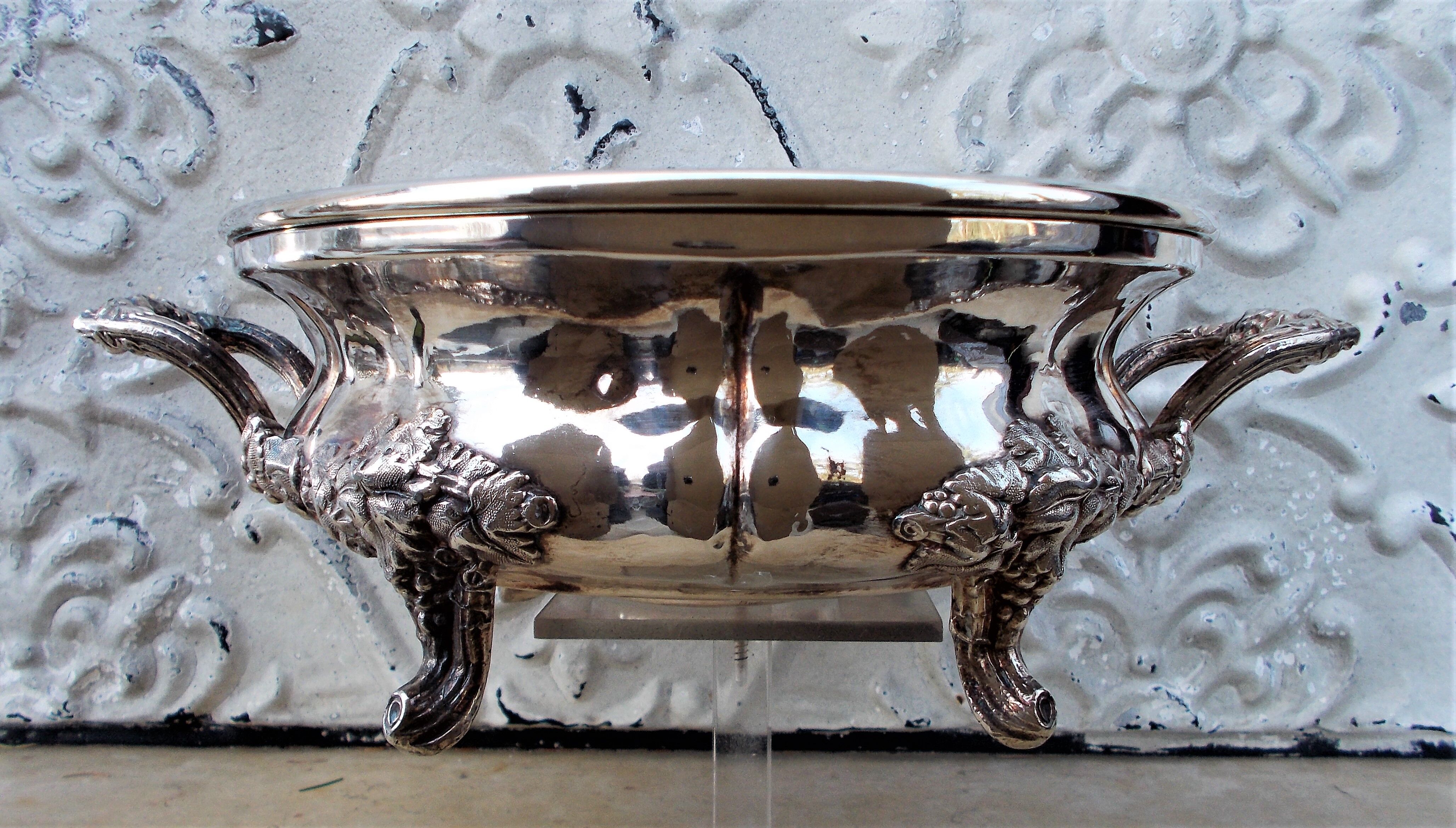 Antique silver-plated metal tealight with vine branch decoration