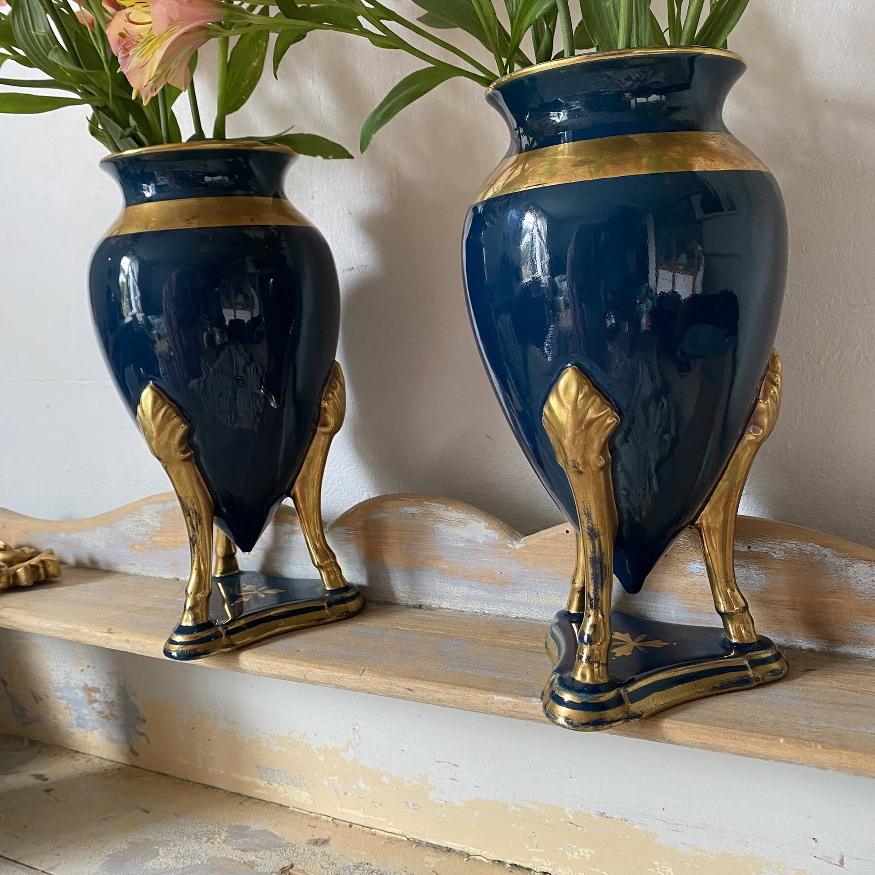 Pair of ceramic vases in Empire style