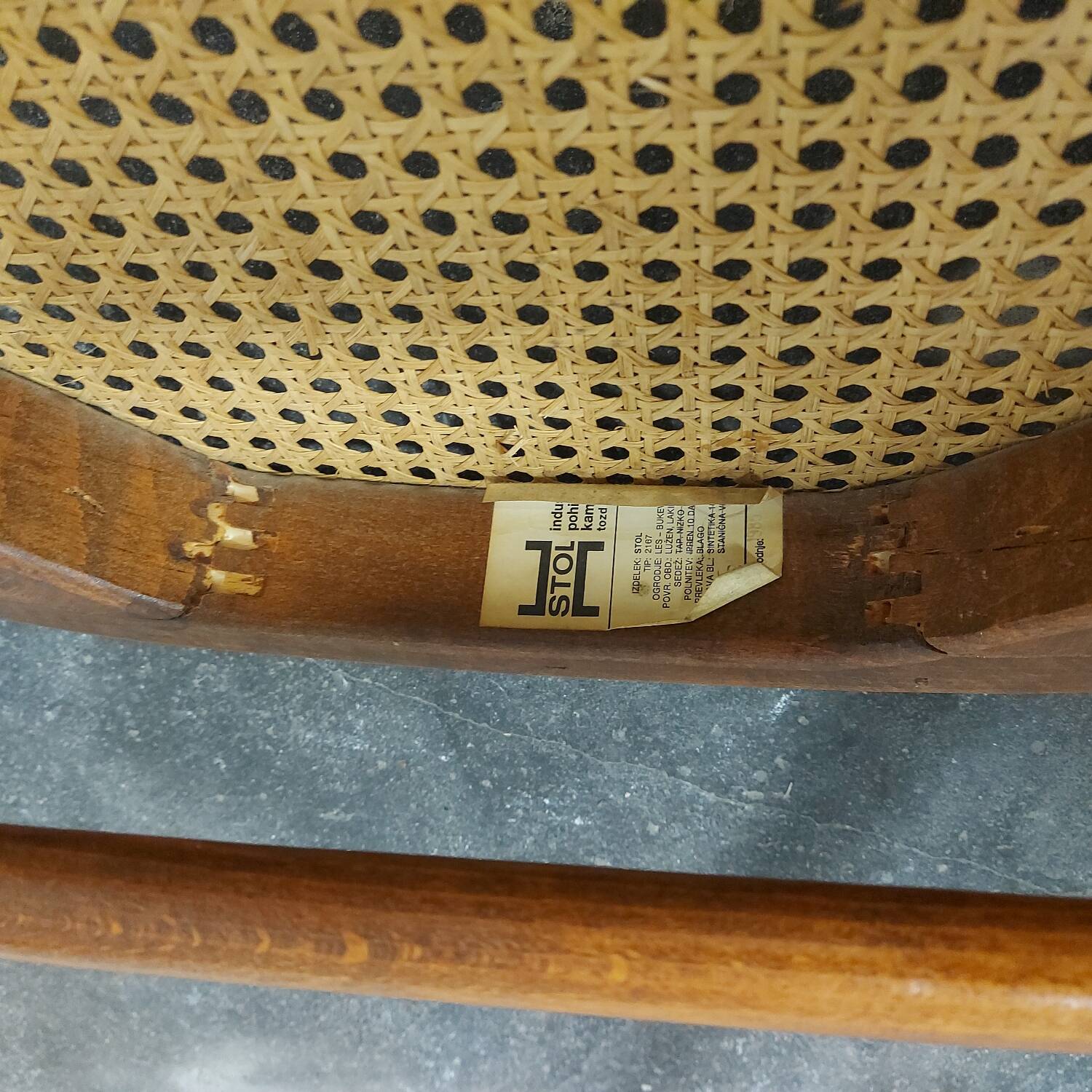 Chaise N.18 en bois courbé années 1980