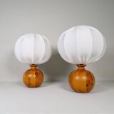 Sculptural modern table lamps from the mid-century in solid pine, Fagerhults Sweden, 1970.