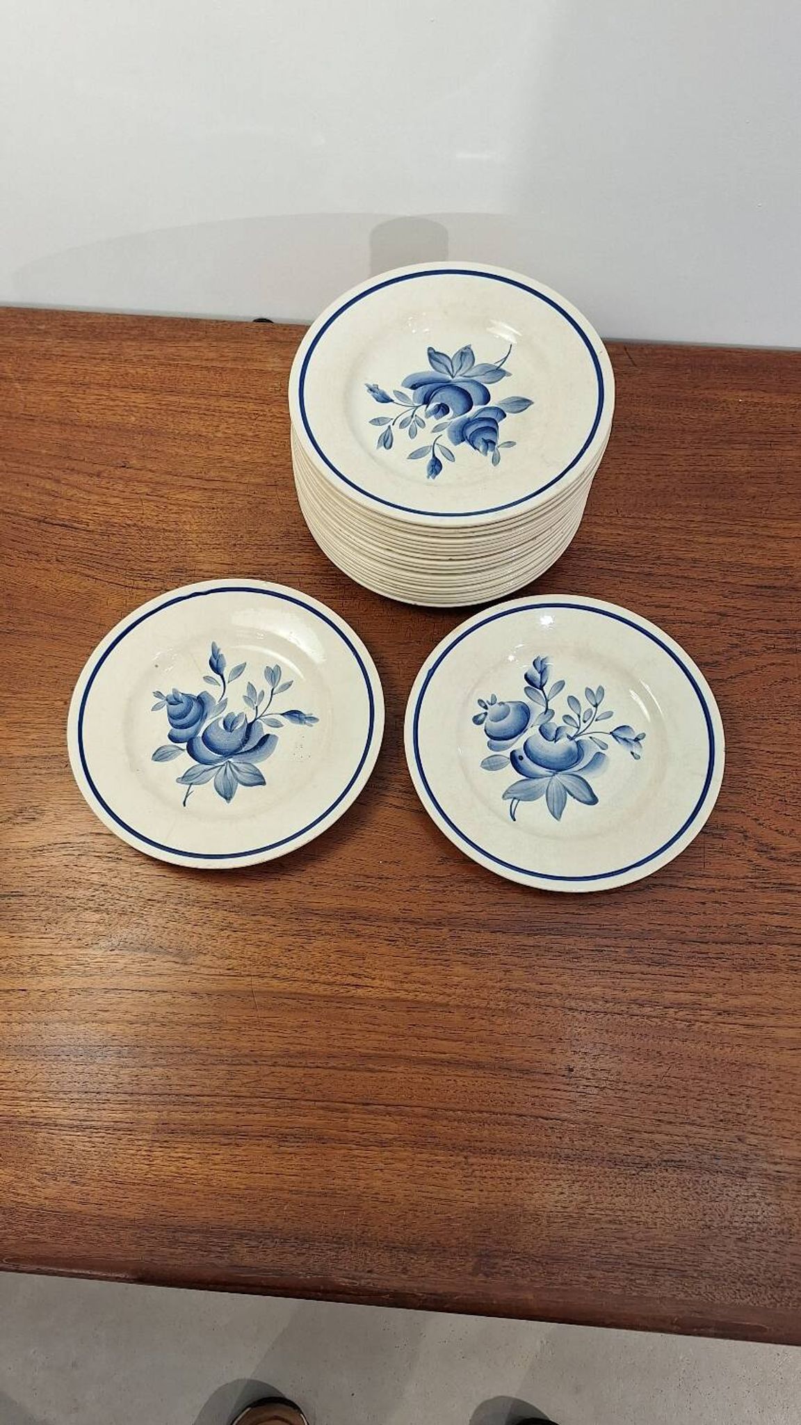 Set of Gien Ajaccio dessert plates