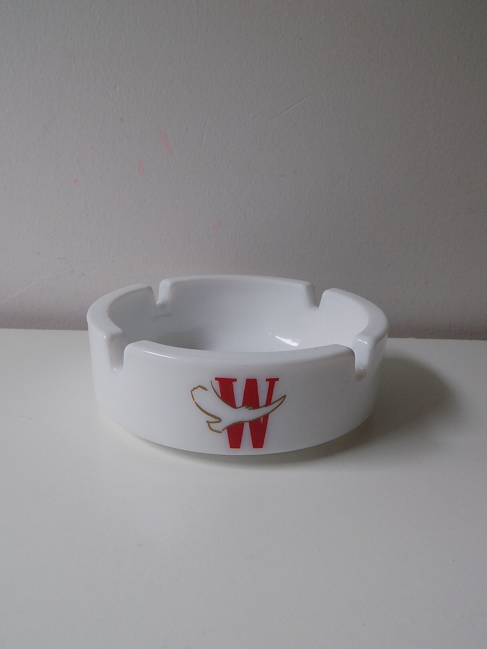 Winston opaline ashtray