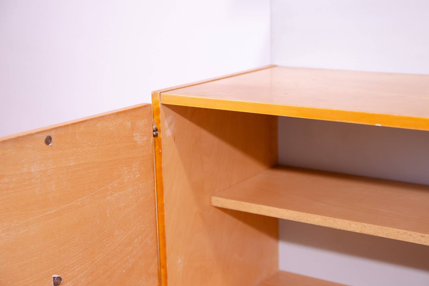 Armoire murale vintage des années 1960 par UP Závody, Tchécoslovaquie