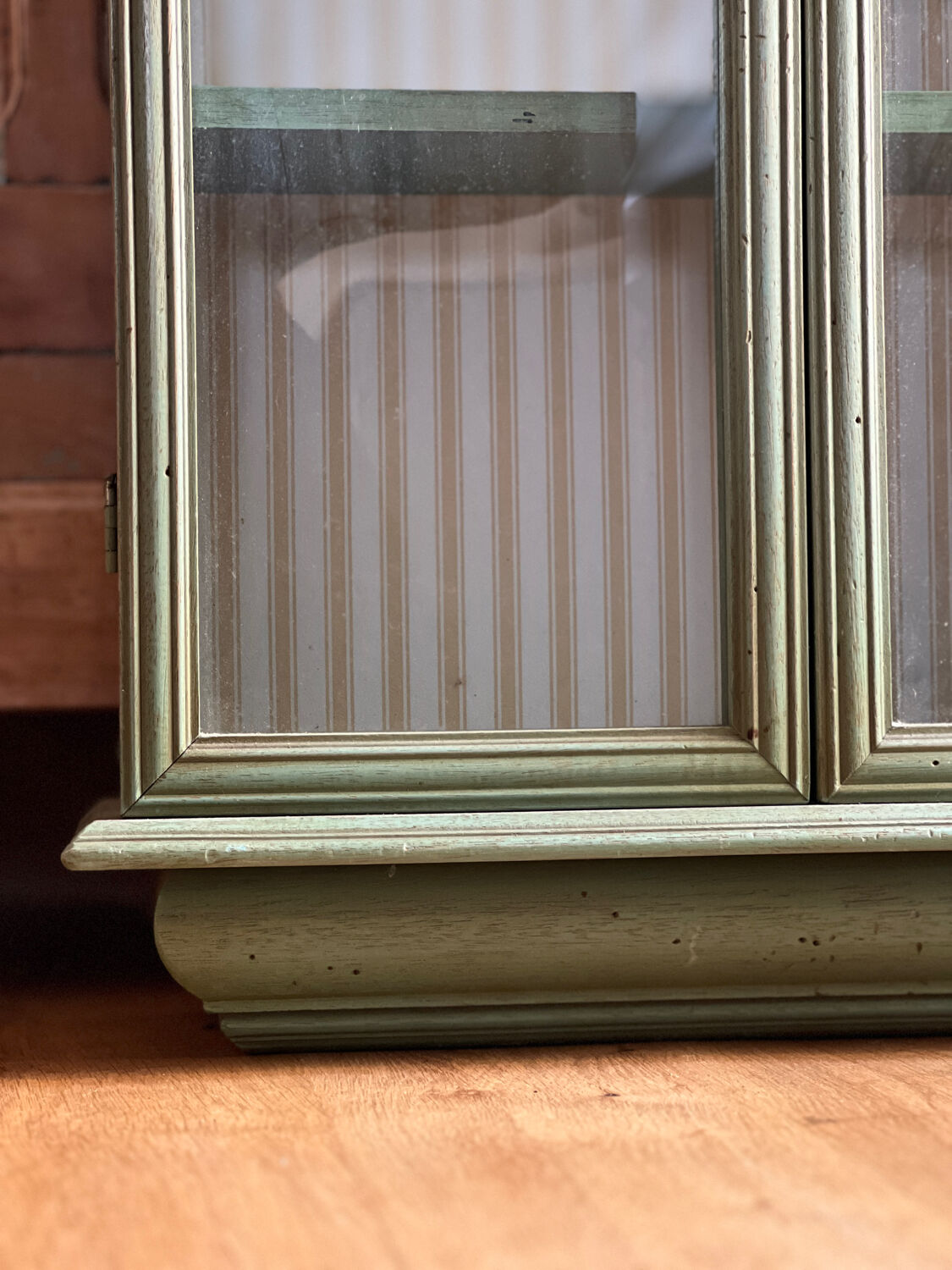 Wall display cabinet wood