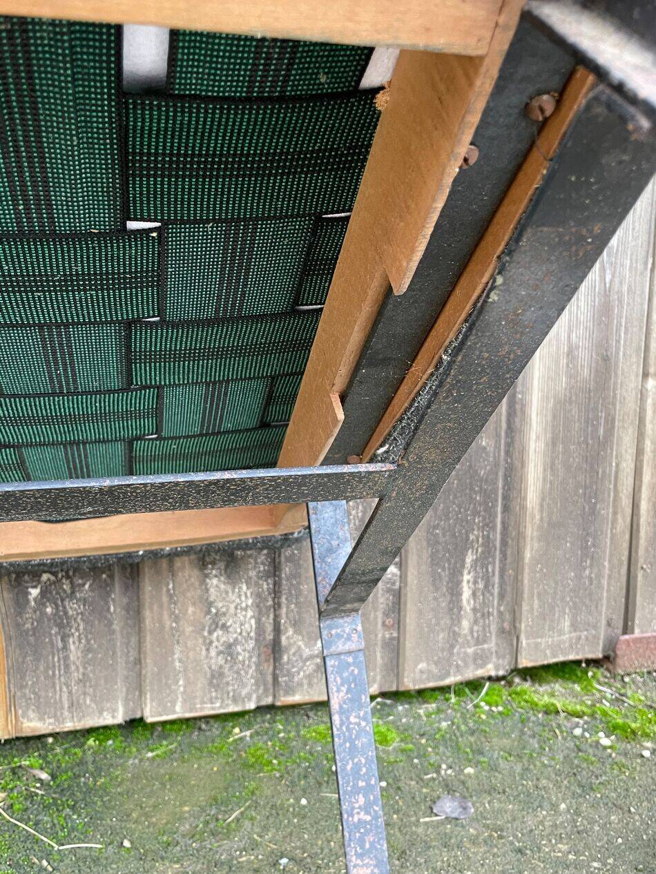 Armchair model 800, created and published by Steiner, around 1958.