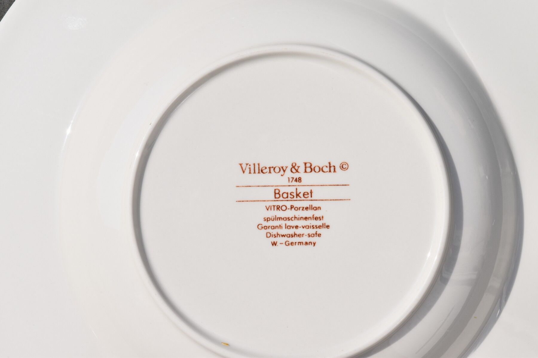 6 hollow plates Villeroy & Boch basket model