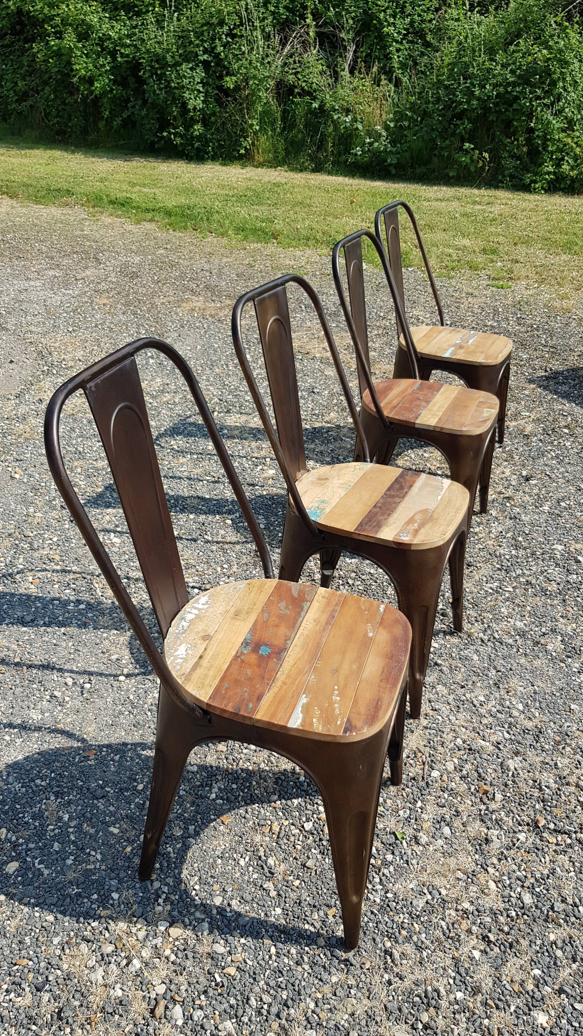Set of 4 metal chairs with teak seat