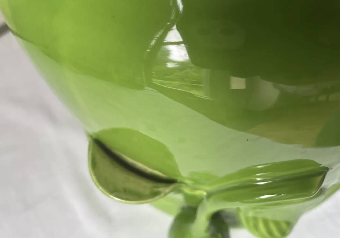Glazed green cache-pot