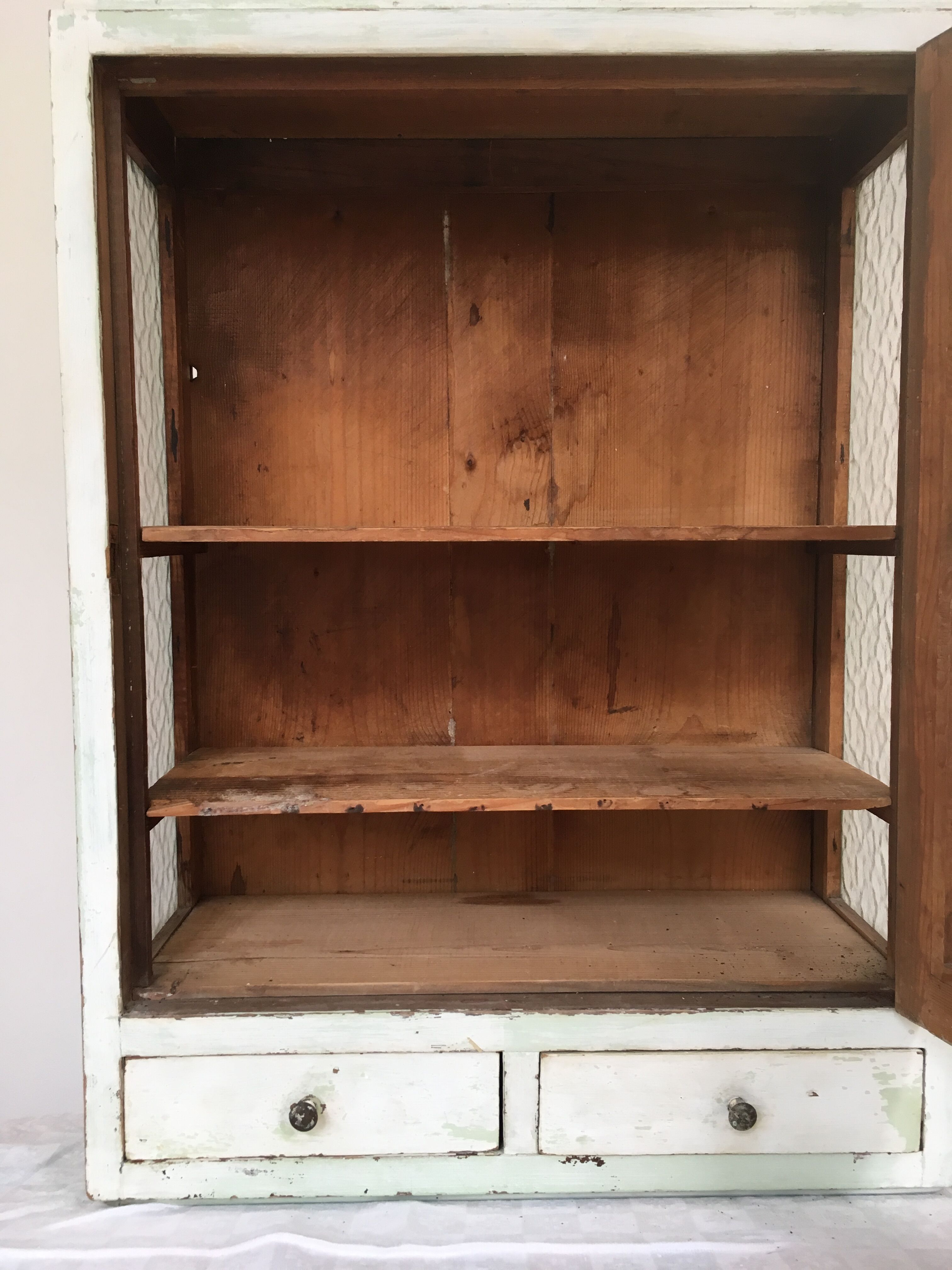 Bathroom wardrobe