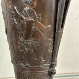 Vase en bronze dans le goût de l’antique, France vers 1880