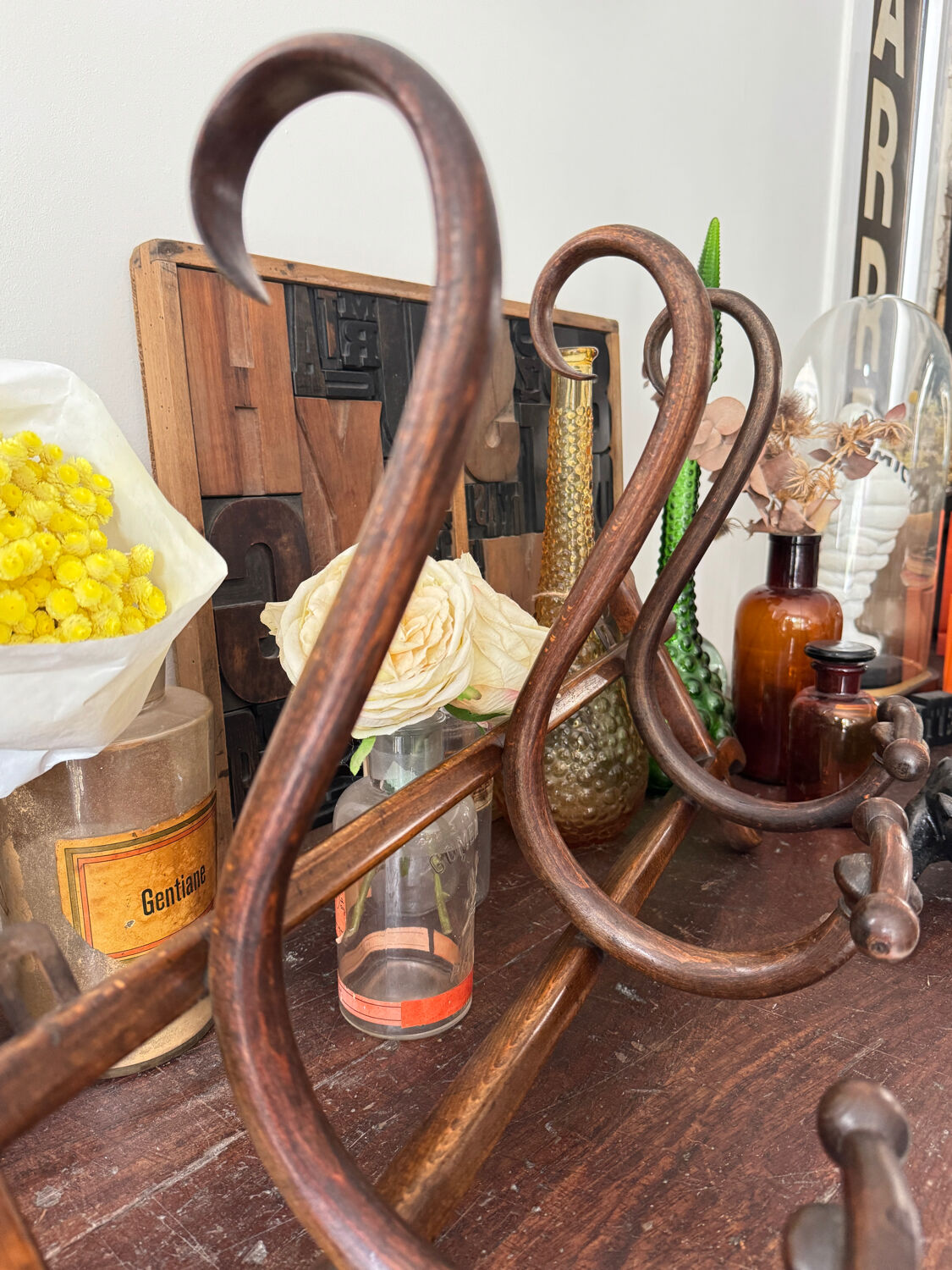 Porte manteau mural en bois Thonet