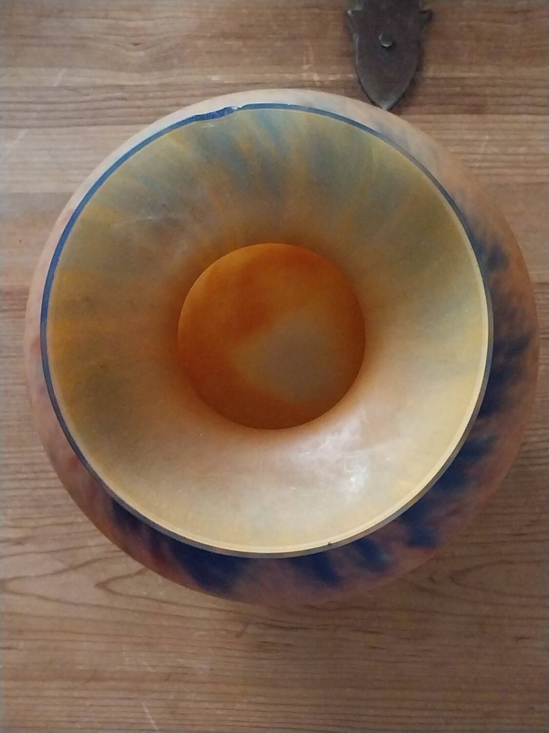 Marmorean vase in glass paste