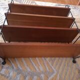 String shelves wood and metal