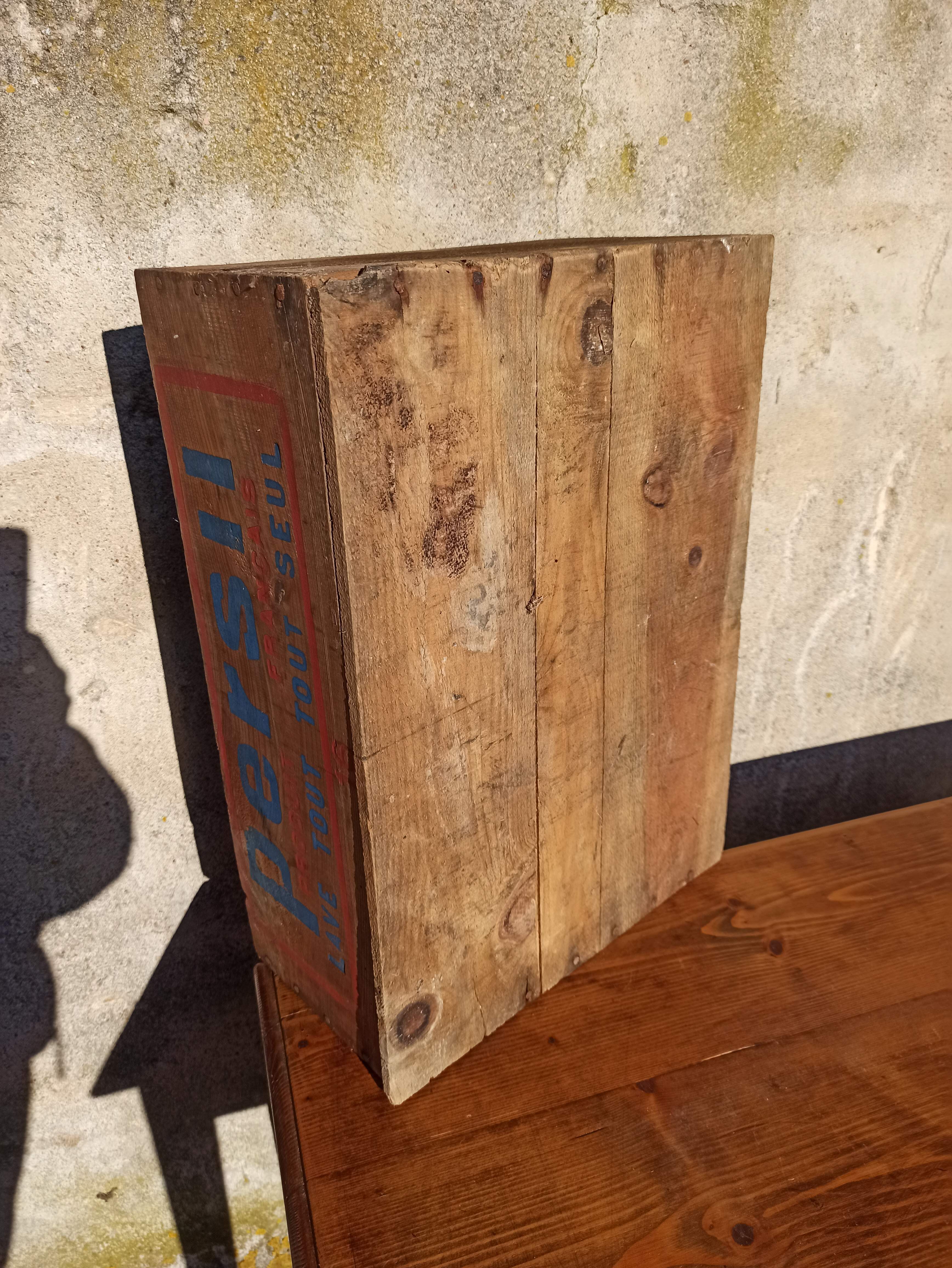 Wooden advertising parsley box